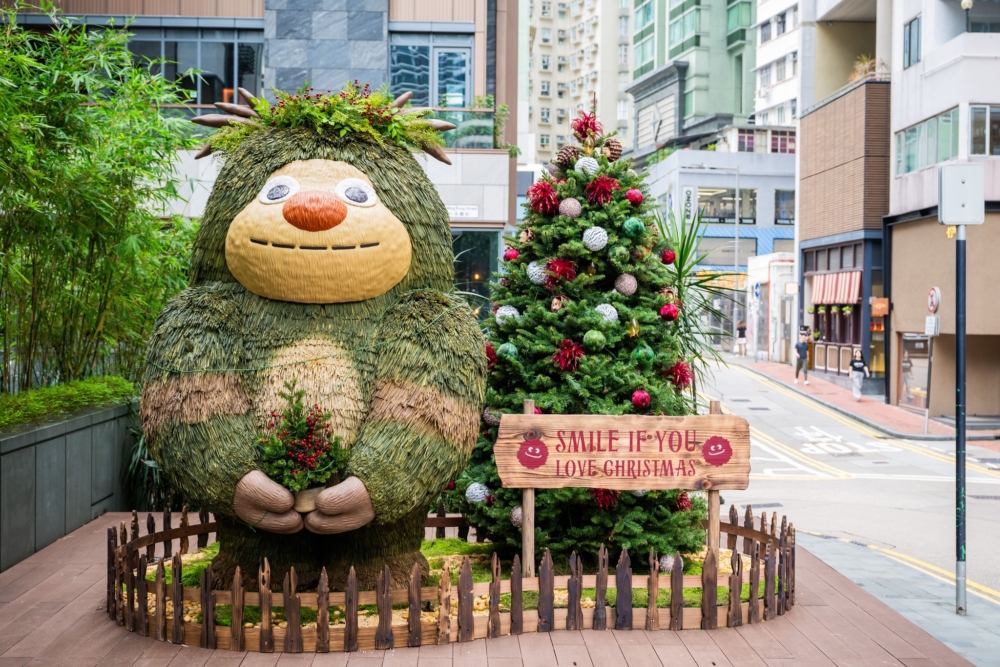 星街小區的樅樹平台是另一個打卡熱點，可與友善的萌獸拍照～