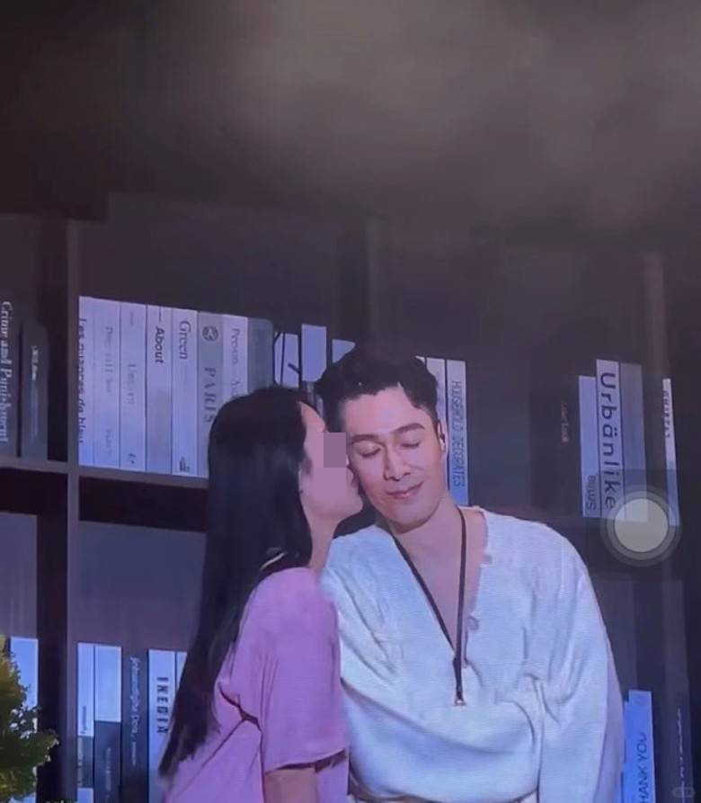 雖然講明是粉絲福利，但亦引起不少網民爭議，反應兩極