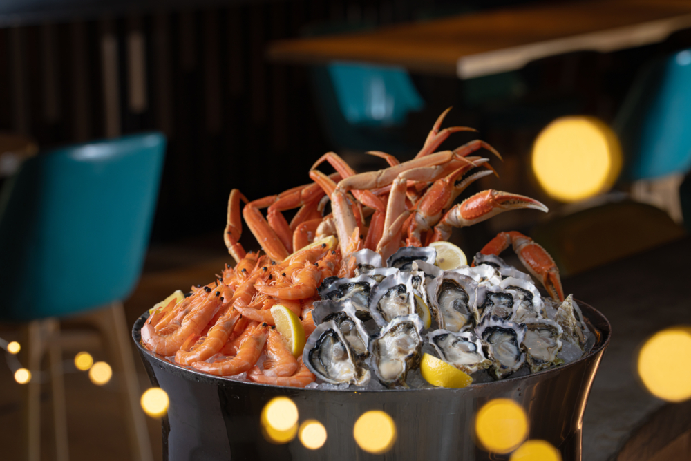 香港康得思酒店:Alibi-Wine Dine Be Social 聖誕自助晚餐。