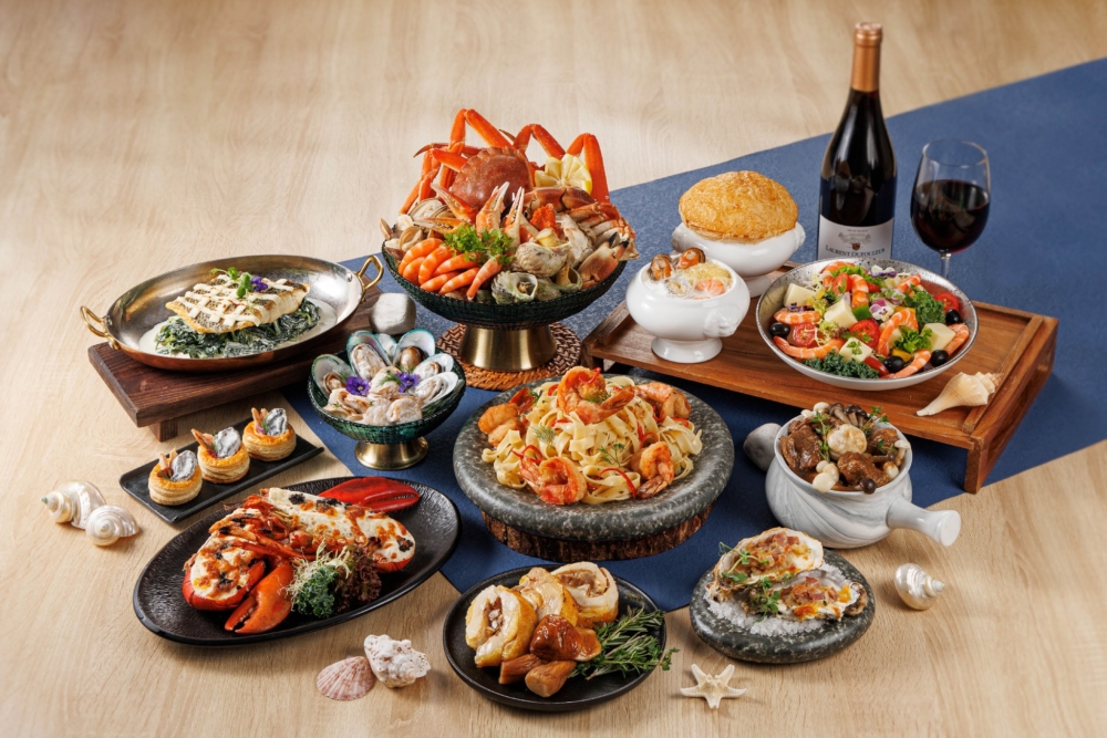 百樂酒店：4人同行壽星免費/同行者85折＋送泡酒/開心果慕絲奶凍餅。