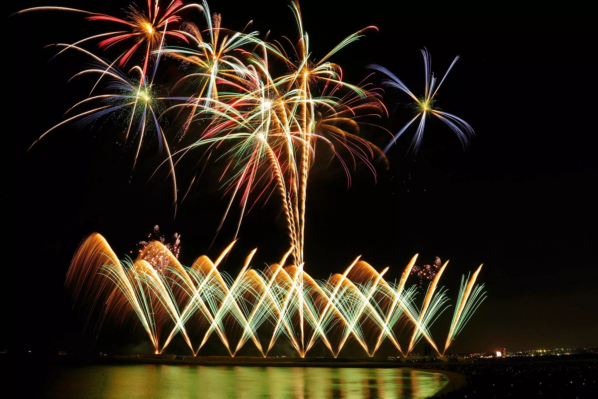 夏季琉球海炎祭。