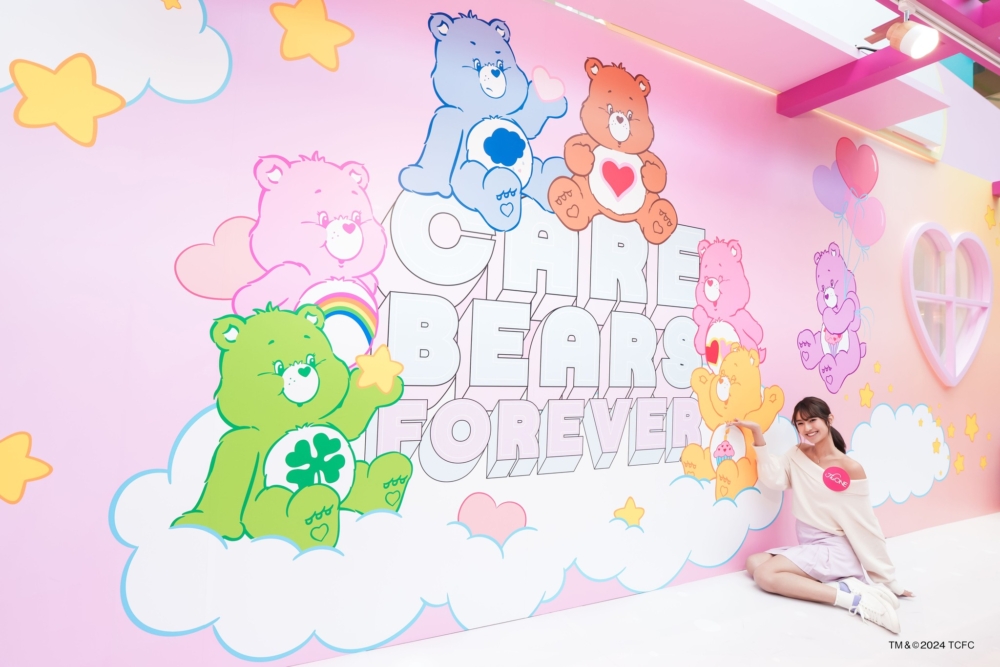 經典Care BearsTM友誼打卡牆！