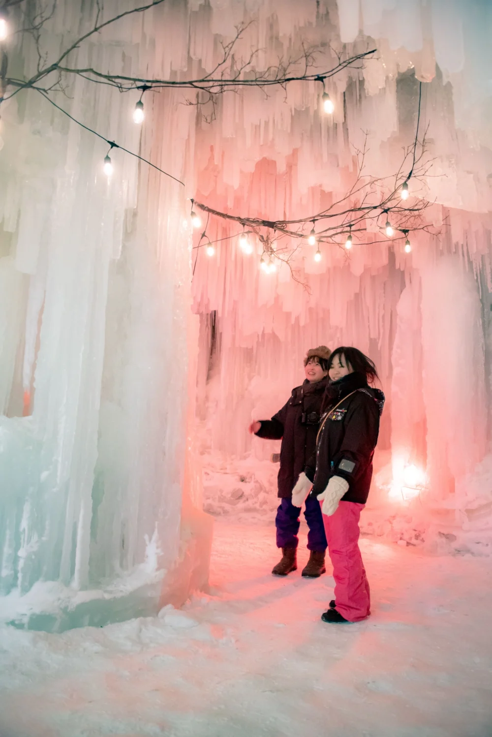 層雲峽冰瀑祭不但是北海道三大雪祭之一，同時亦是日本夜景遺產之一！