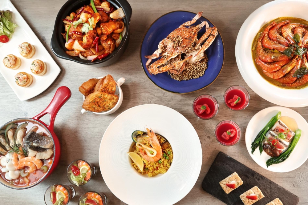 北角海逸酒店：海洋珍味盛宴自助晚餐。