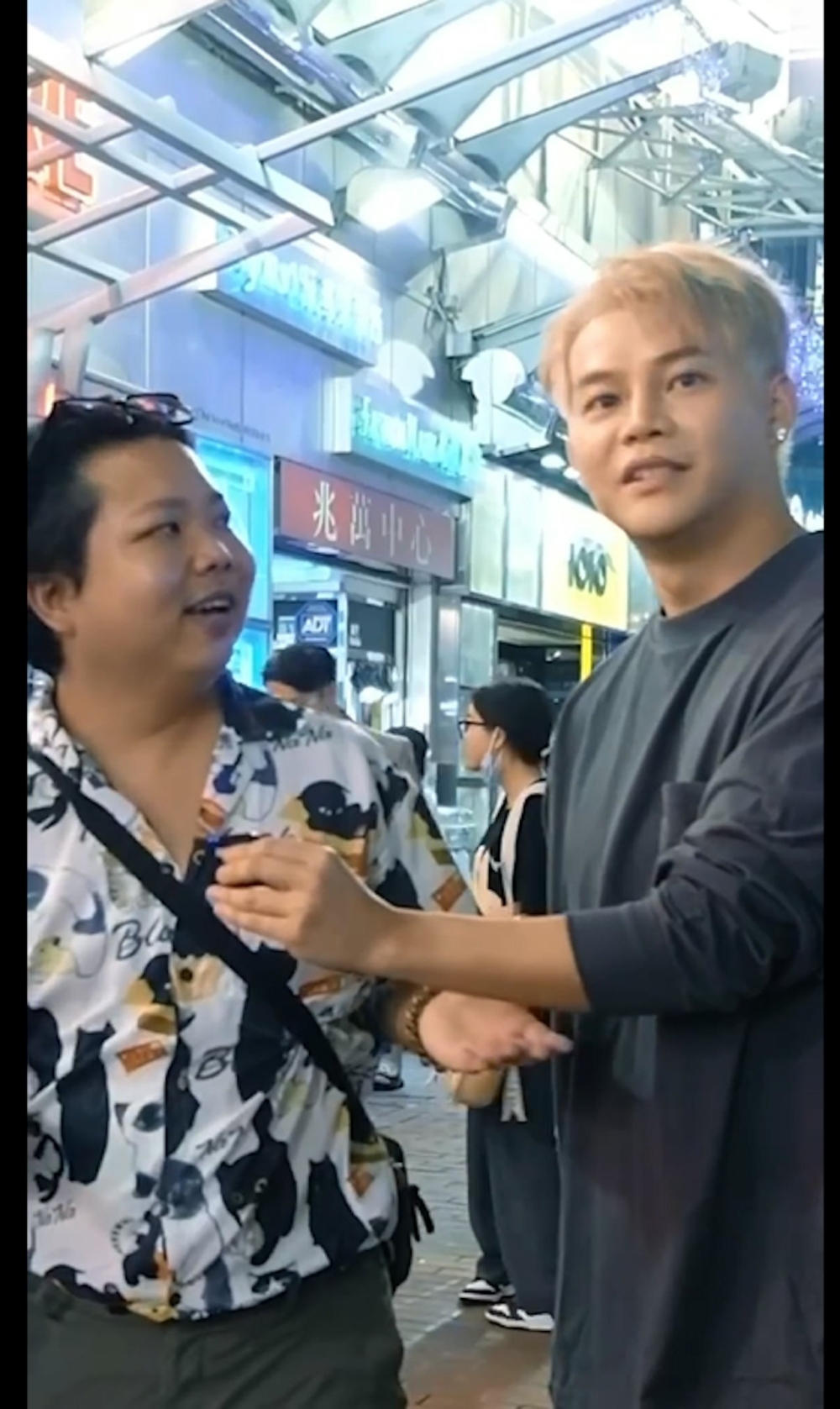 保錡問對方覺得男人要點呢？對此Babyface哥豪氣答道：「要有自信，瘀咗唔緊要，最緊要出嚟補救番件事。」