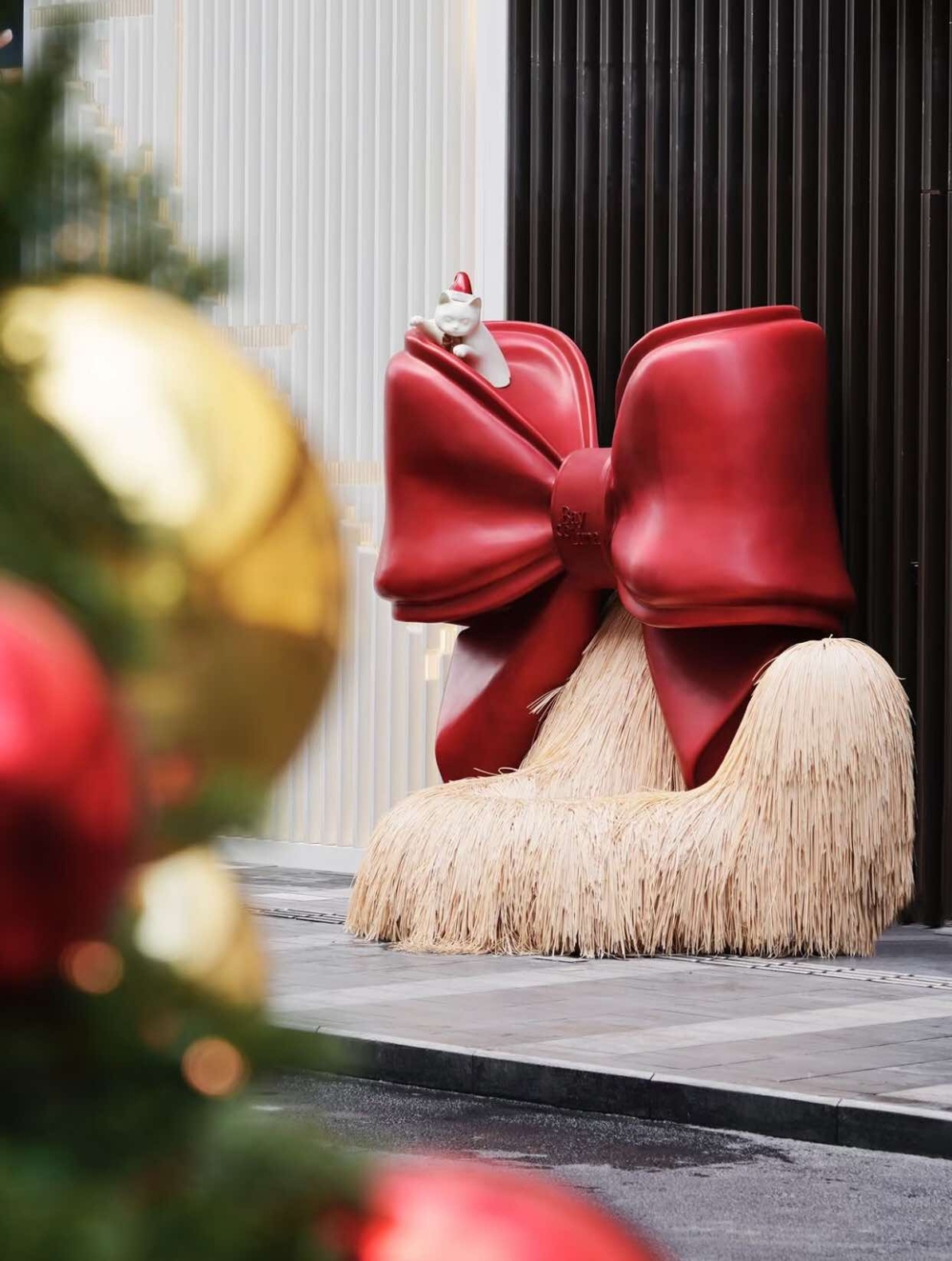 搭配蝴蝶結及各種聖誕元素點綴，打卡一流！