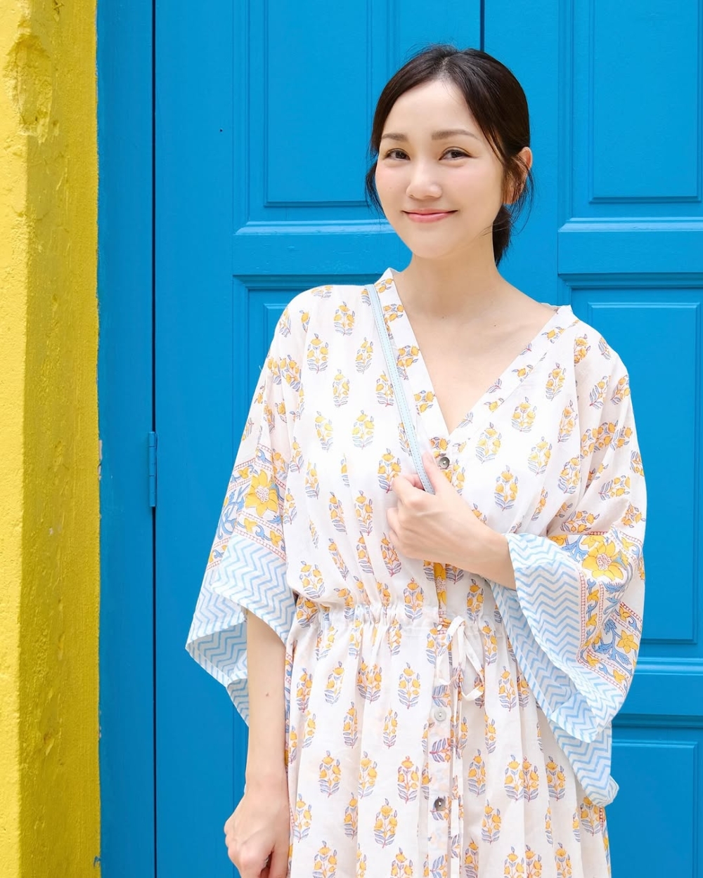 謝安琪日前受邀到灣仔出席商場活動，期間重唱首本名曲《囍帖街》吸引大批觀眾圍觀