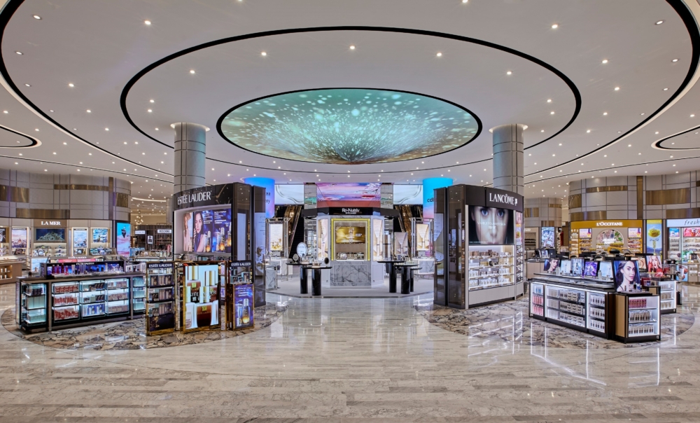 「cdf澳門上葡京店」有超多美妝產品！