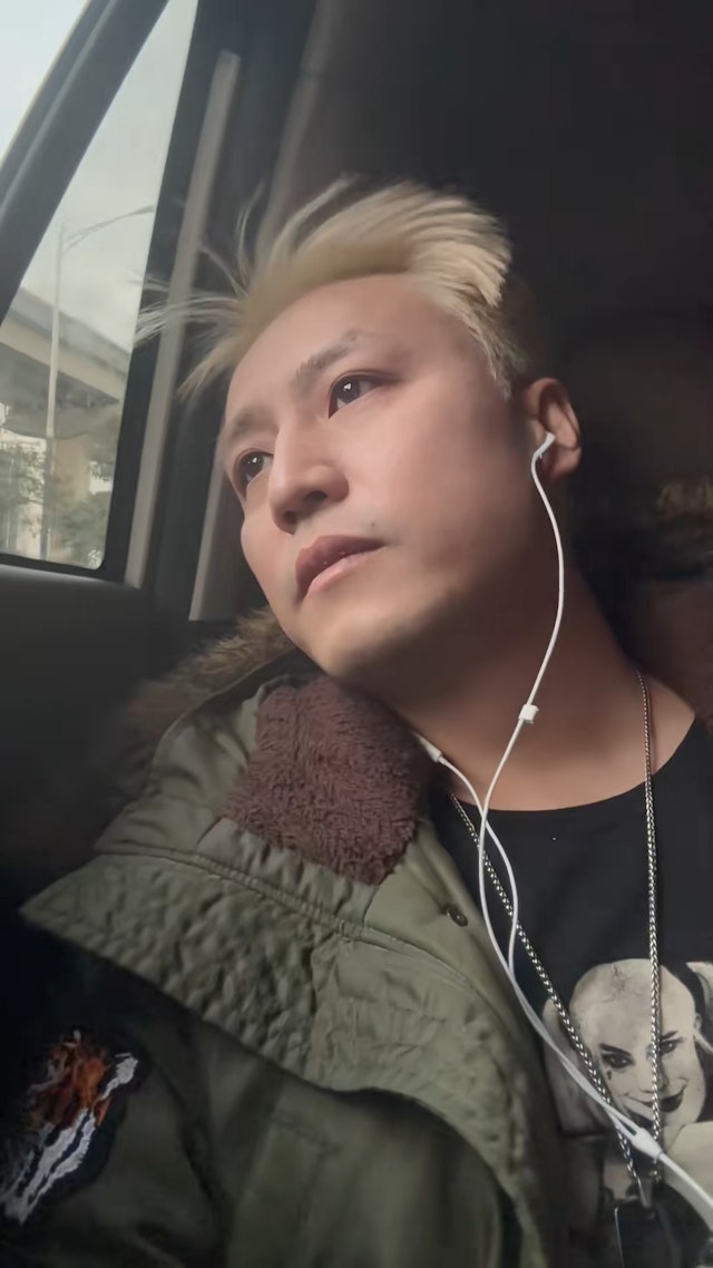 近日，張建聲在社交媒體上傳了一段影片，當中見他一臉憂鬱宣布自己已經移居到廣州