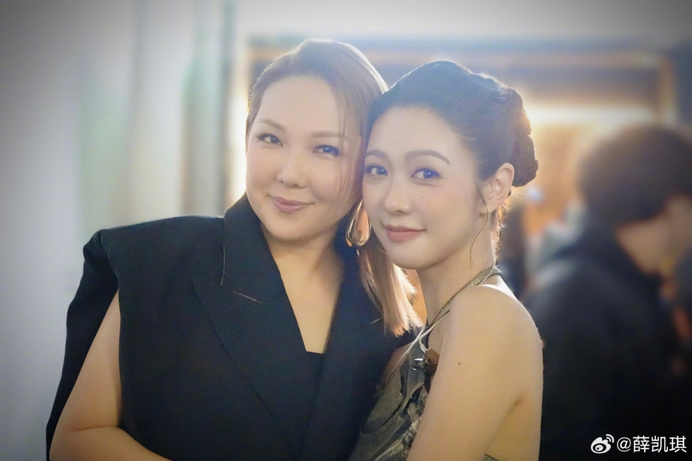 網友:「阿Fi真係靚到爆!」