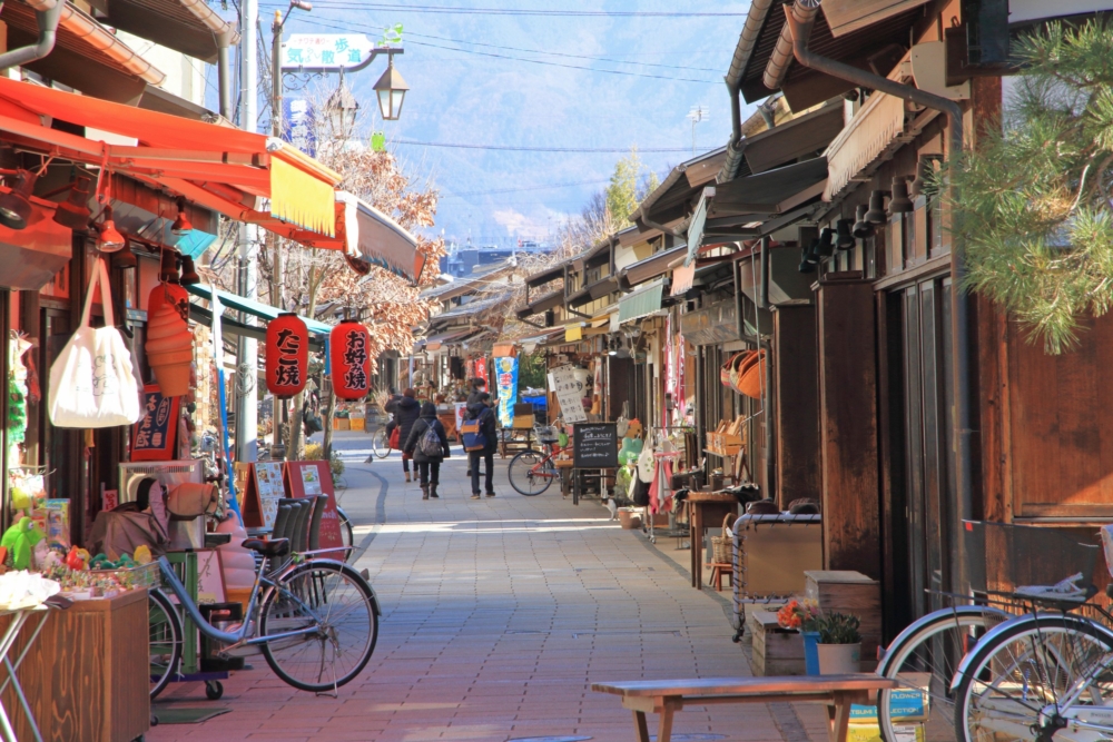 孕婦及孩童是蘋果病高風險族群，尤其孕婦或會傳染給胎兒，導致胎兒出現貧血甚至嚴重流產！