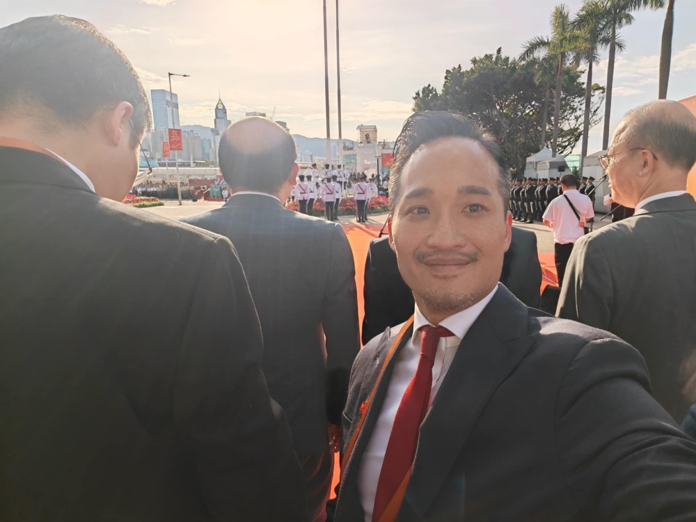 有人表示支持何議員：「支持何議員深究」