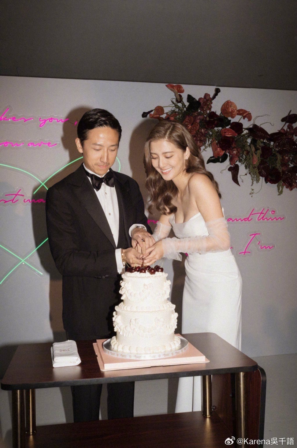 網民：「誰敢取笑你？Dream husband material hehe」