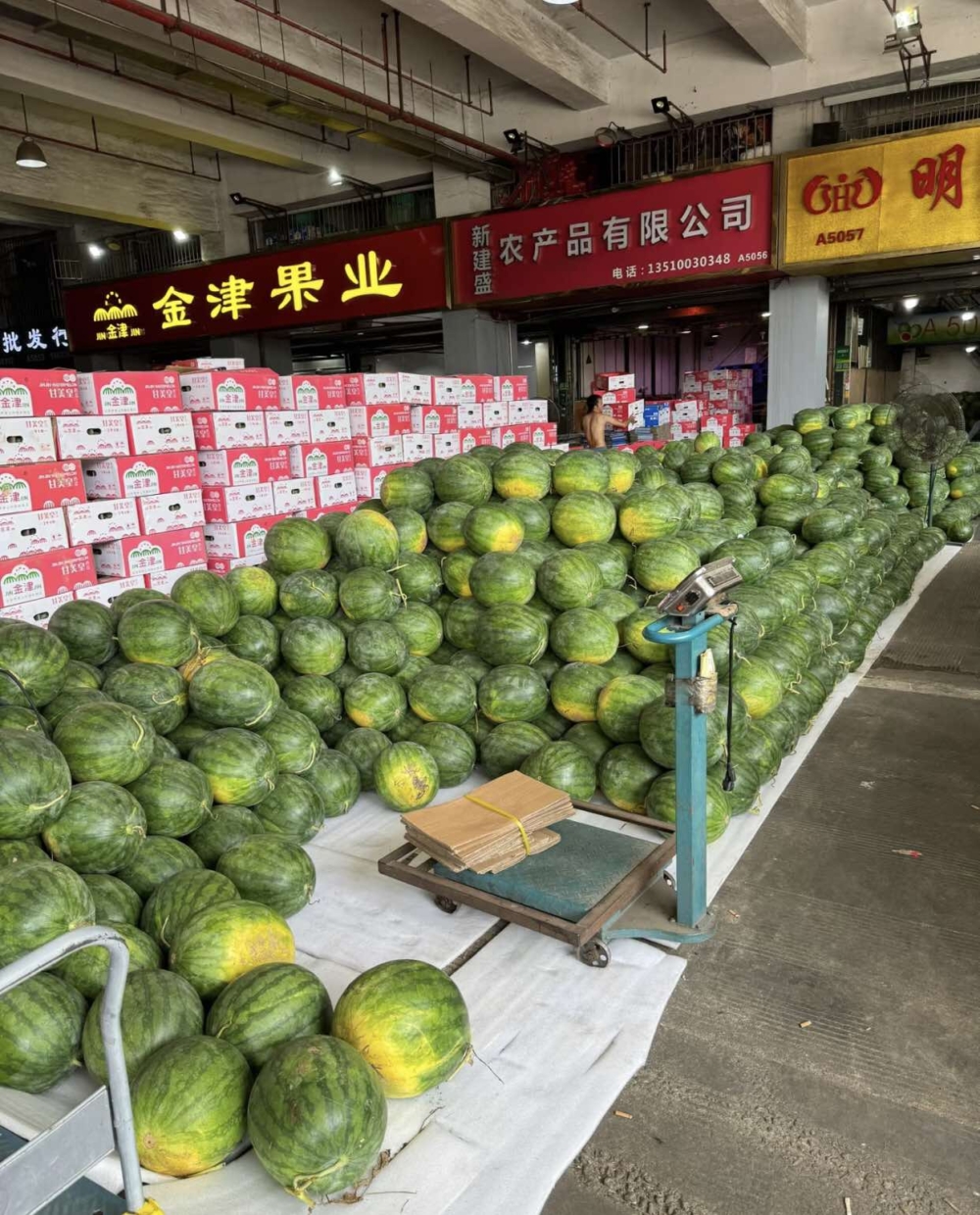 深圳最大的水果蔬菜批發市場,以新鮮及價格實惠著稱!