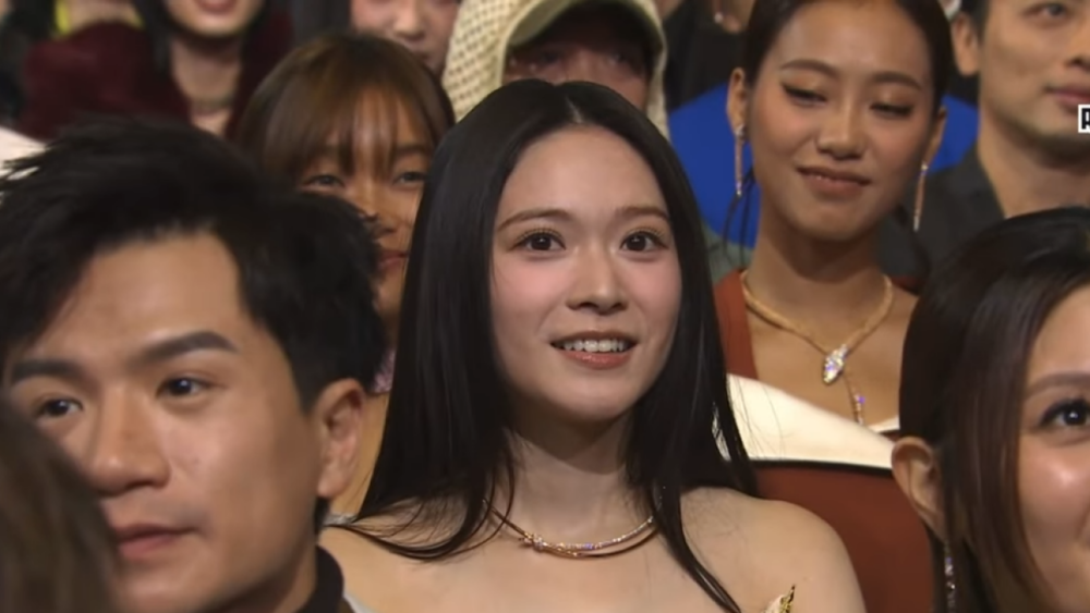 新一代仙氣女神雲浩影（Cloud）早前在叱咤頒獎禮上一戰成名，清純靚樣成為討論焦點