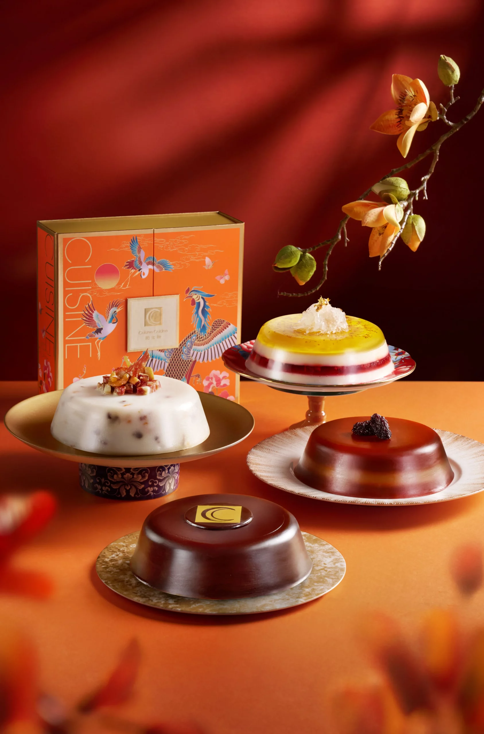 棗皇薑汁南棗糕、金箔燕窩花香椰汁凍糕 、黑糖椰汁年糕及巴馬金腿蘿蔔糕。