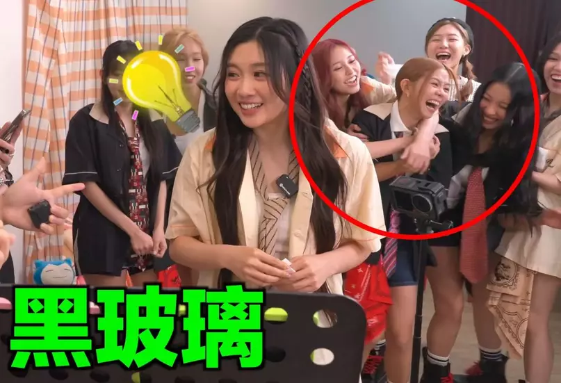 COLLAR成員的笑容顯得份外燦爛，表情耐人尋味