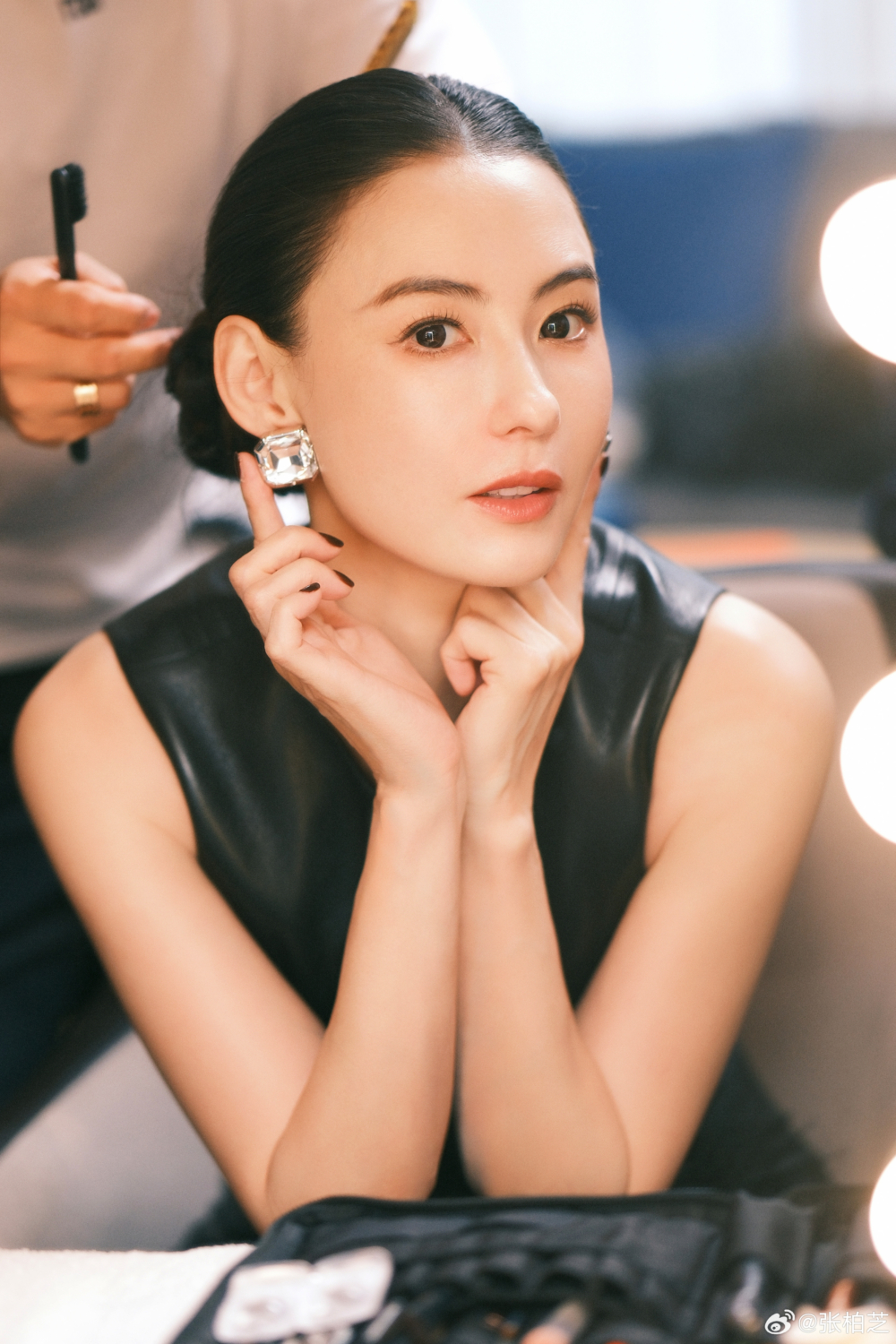 網友猜測該名女星很有可能是袁詠儀、劉嘉玲、鄭秀文及張柏芝中其中一人