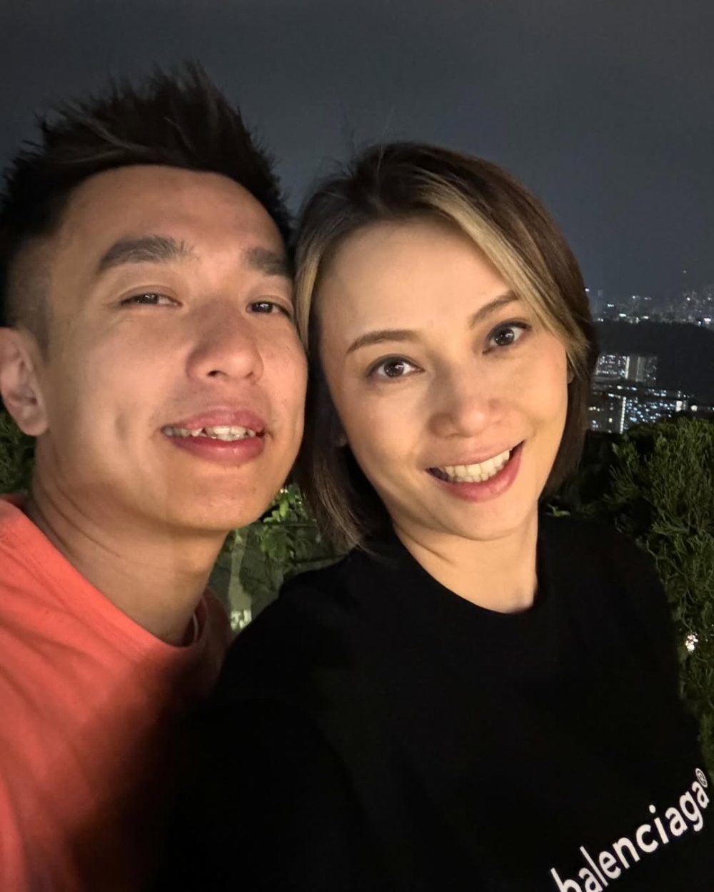 設計師又指對方已婚，女藝人的丈夫原本打算找數，但最後不了了之