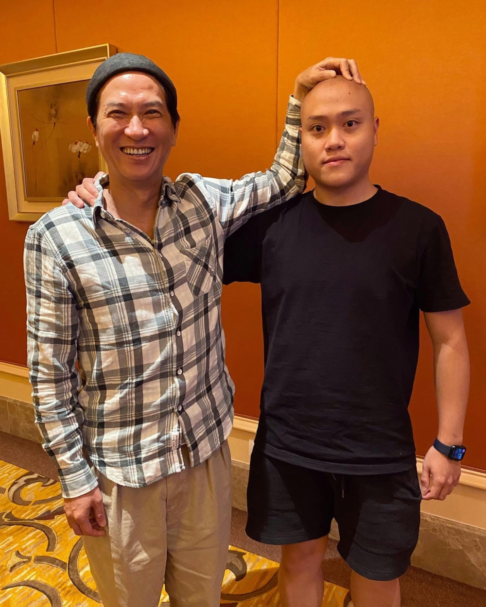 《灣青生活》就發表了一篇文章,內文有指六毫子曾付阿晶媽媽十萬掩口費