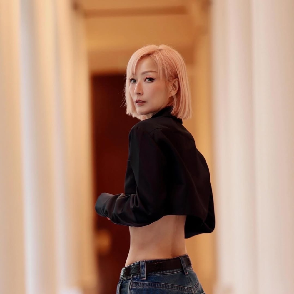 網友猜測該名女星很有可能是袁詠儀、劉嘉玲、鄭秀文及張柏芝中其中一人