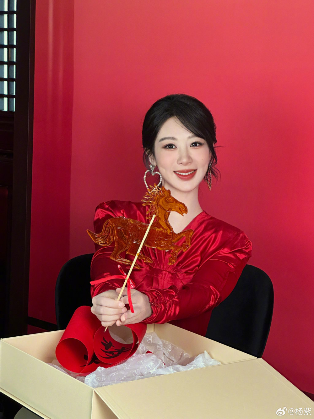 2026年正式進入立春的時間為公曆2月4日（星期三）凌晨4.01am，農曆是乙巳蛇年臘月十七。