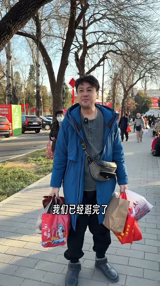 但亦有許多網友讚賞他的親和力，願意放下F4的明星光環過著自在且接地氣的生活