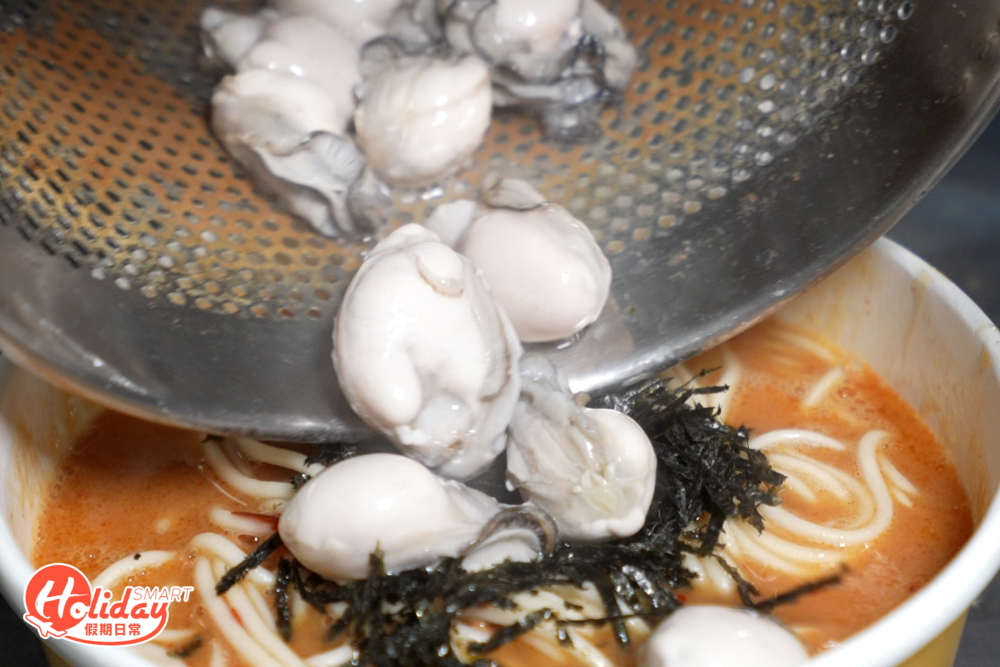 而蚵仔是店家每日於街市購買，又新鮮又大粒飽滿！