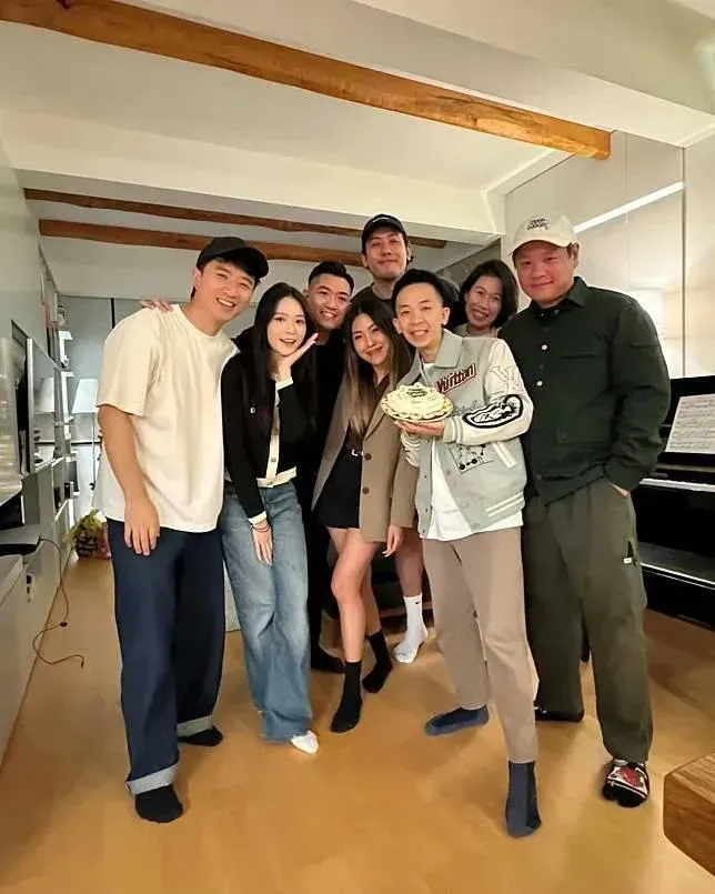 Cloud透露雙方已經了解近3個月，希望大家給他們多些空間。