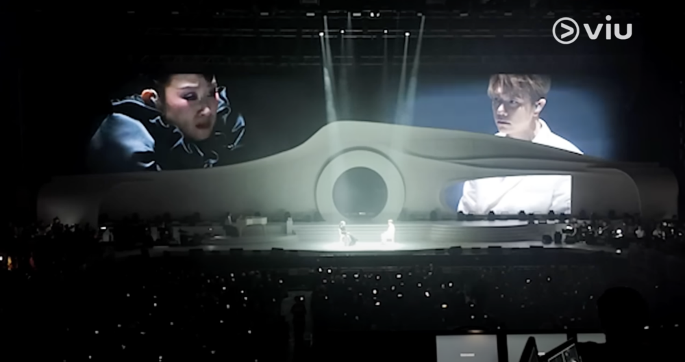 王菀之日前演唱會,首場請來老友張敬軒擔任嘉賓,兩人深情合唱《下次愛你》感動全場!