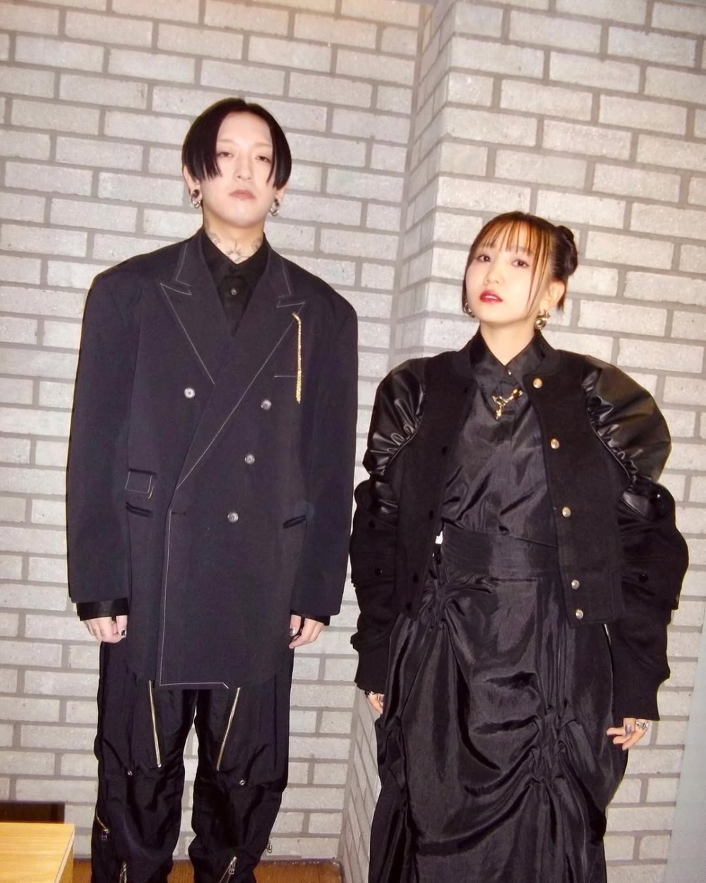 看完兩方的說法後，網友們就各有不同的意見