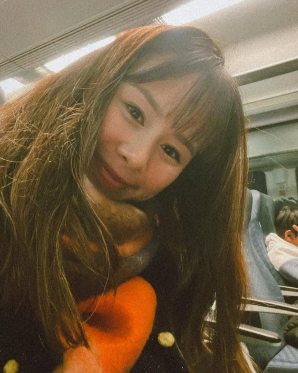 凌晨時分芊蕙子竟在發文反擊，指男方去年已認「婚內出軌」，而自己根本無收過「分居協議書」？！