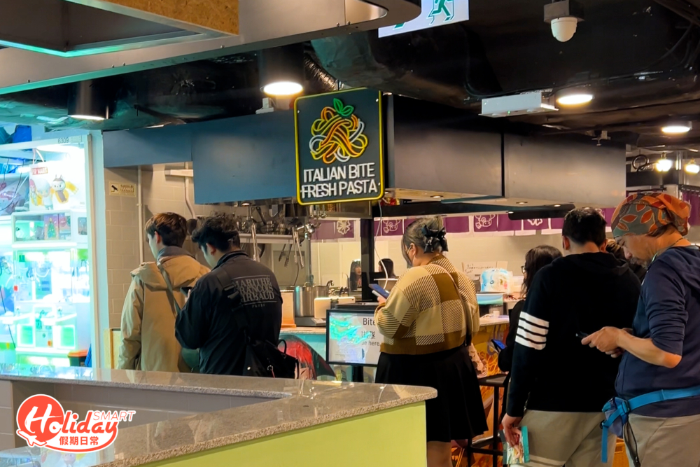 西九龍中心向來都係街坊平價覓食勝地，想不到最近6樓新開的Food Court，出現了一間臥虎藏龍手工意粉店。