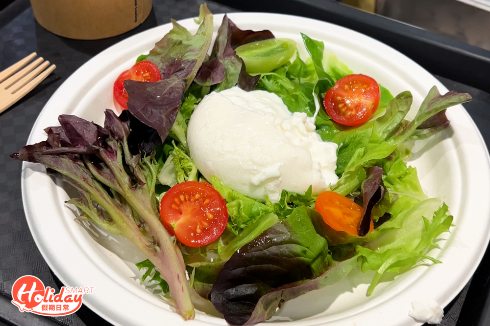 另外還有多款前菜，推介水牛芝士配櫻桃蕃茄，清新開胃。