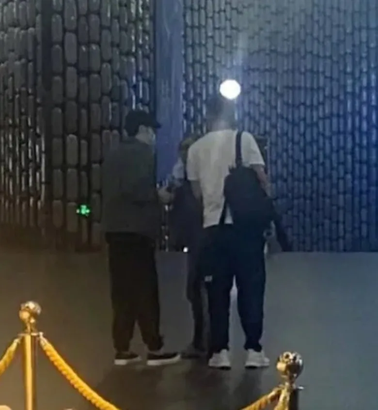 網友指在去年10月於上海目擊方大同現身觀賞美國84歲傳奇爵士鋼琴家Herbie Hancock的音樂會