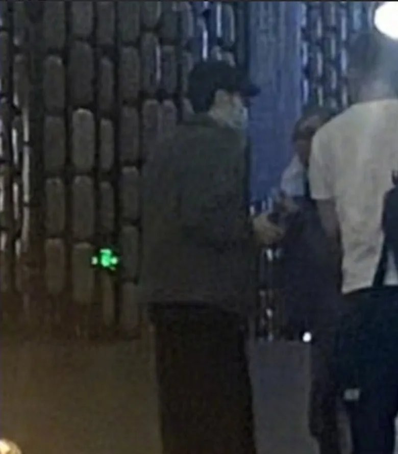 有歌迷在社交平台分享方大同的最後身影