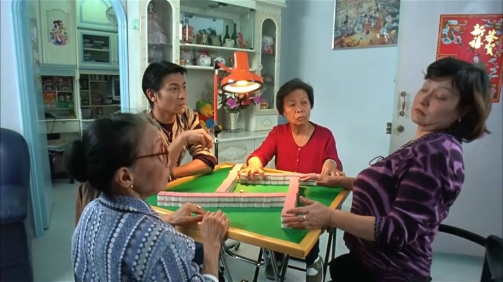 近日就有一位港男在Threads上分享，稱媽媽日前花了$1,800在淘寶購買了一部「全自動麻雀機」