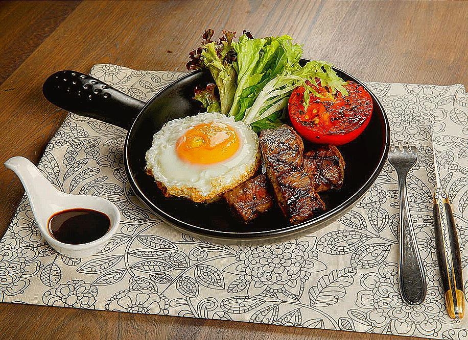 3月生日優惠9｜Bistro Bloom-4人同行1人免費晚餐