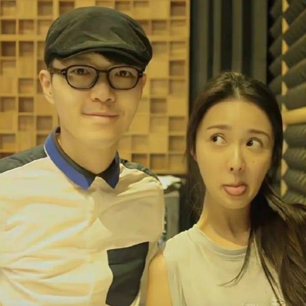 網友指對於Fiona在悼念文中提及自己演唱會一事感到失望