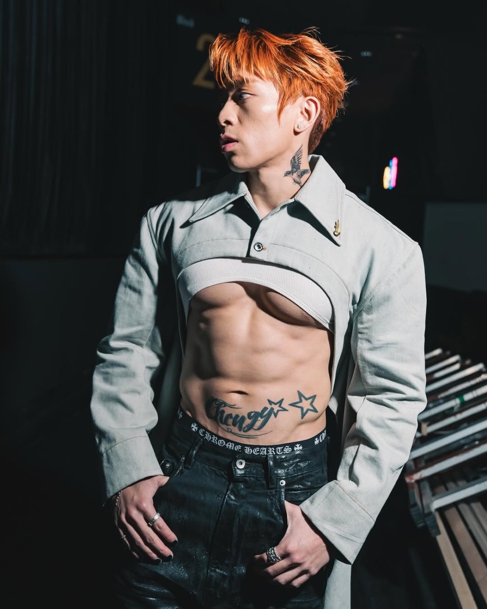 日前有網友於街上發現Tyson Yoshi新廣告，只是海報就因P圖過度被網民吐槽，更被指與多個男星撞樣！