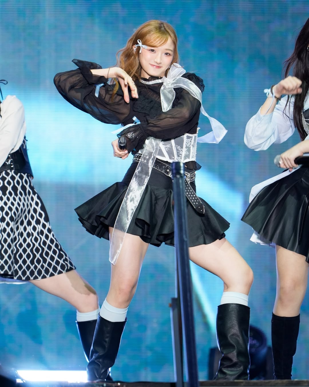 近日，Ah Yo卻捲入「爭仔」是非中，被指與即將出道的男新人成基哲 （Andy）一同欺凌同學女友