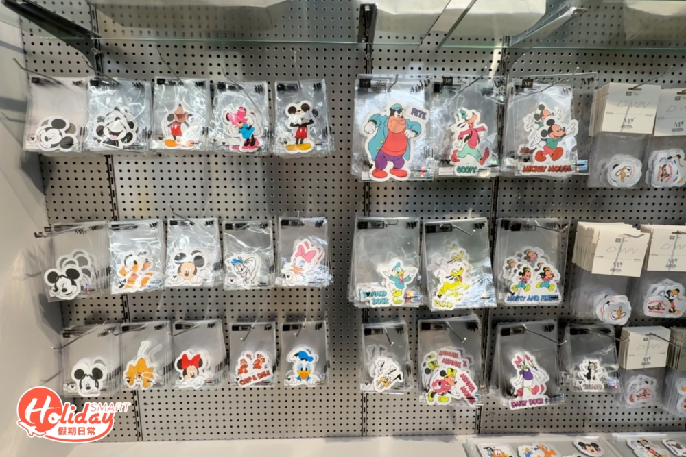 銅鑼灣希慎廣場的 MO 門市搖身一變成為 MO 迪士尼期間限定店。