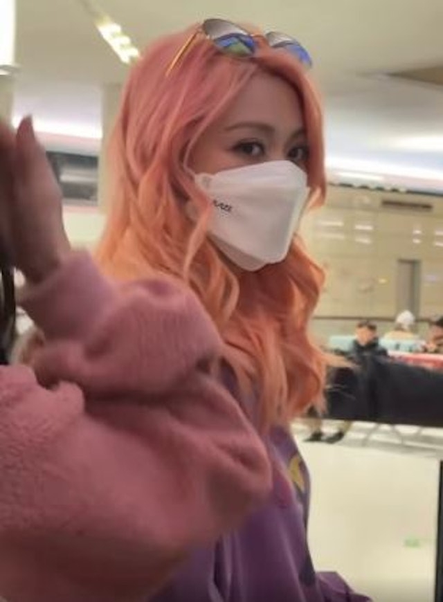 近日有網民上載短片，指在機場野生捕獲Fiona