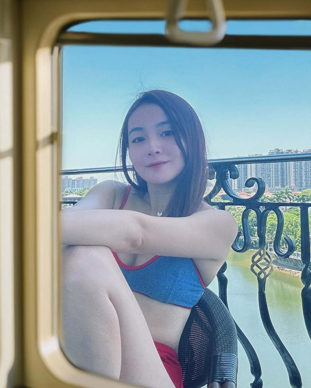 羅章冠更被發現IG早已清空與李蘊的合照,只保留與子女合照