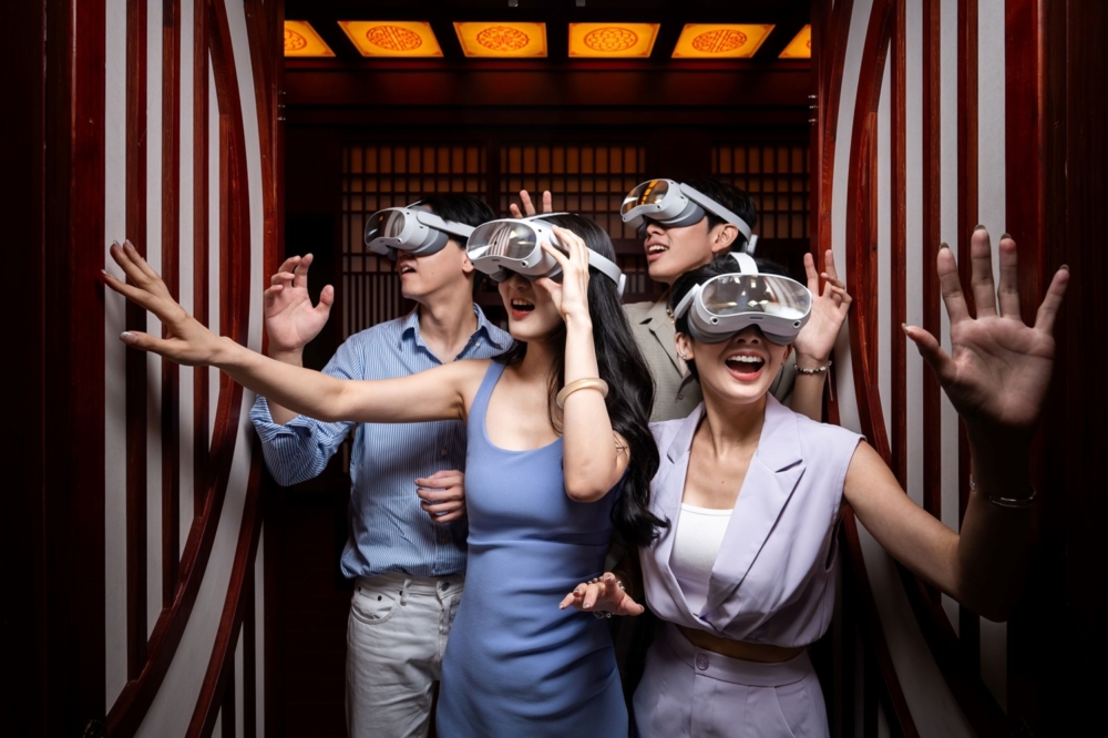 VR的光影音效結合燈光效果將給玩家帶來強烈的視覺衝擊!