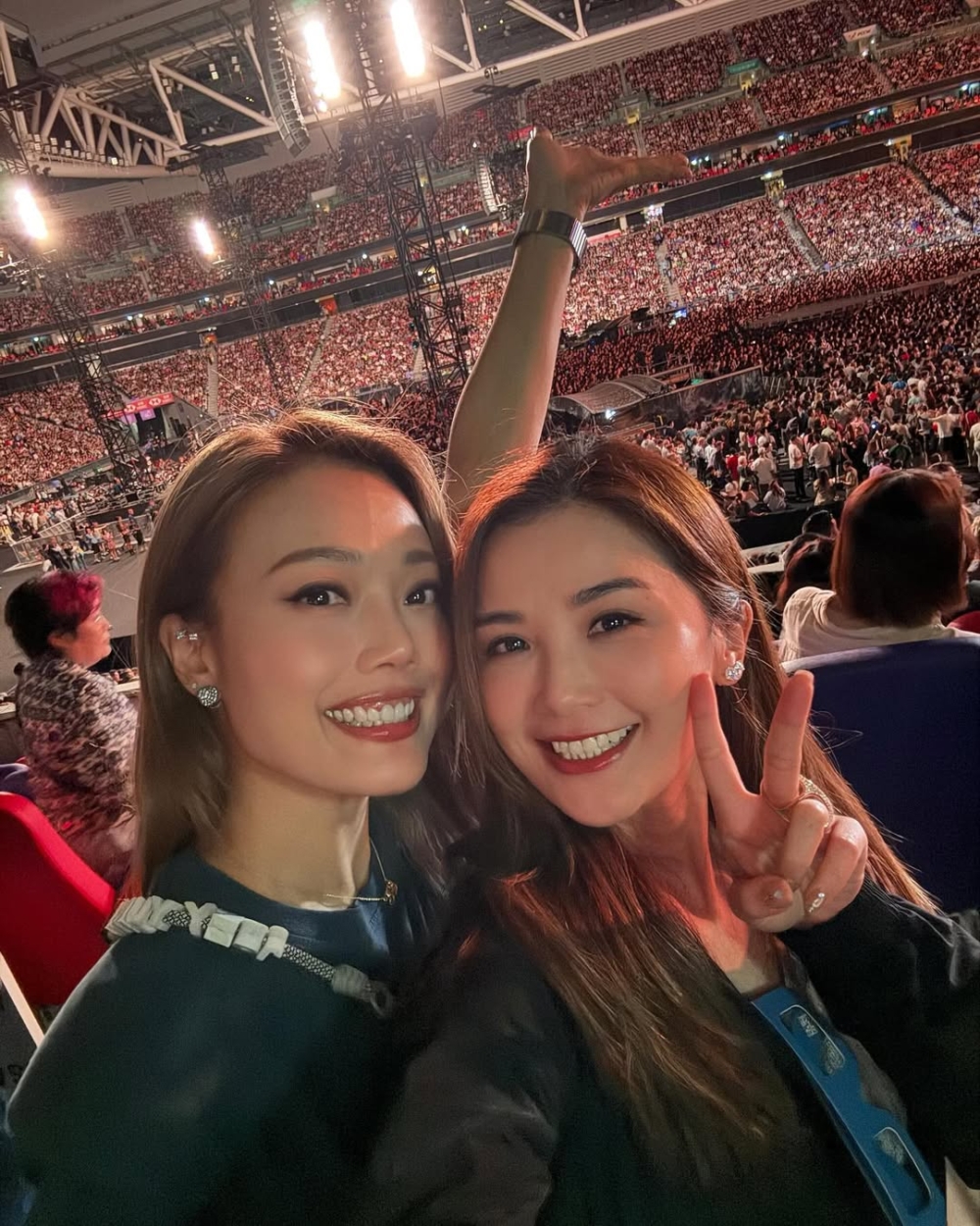 阿Sa：「我冇承認過呢樣嘢，總之你唔好理我啦！我唔想畀你們哋知」