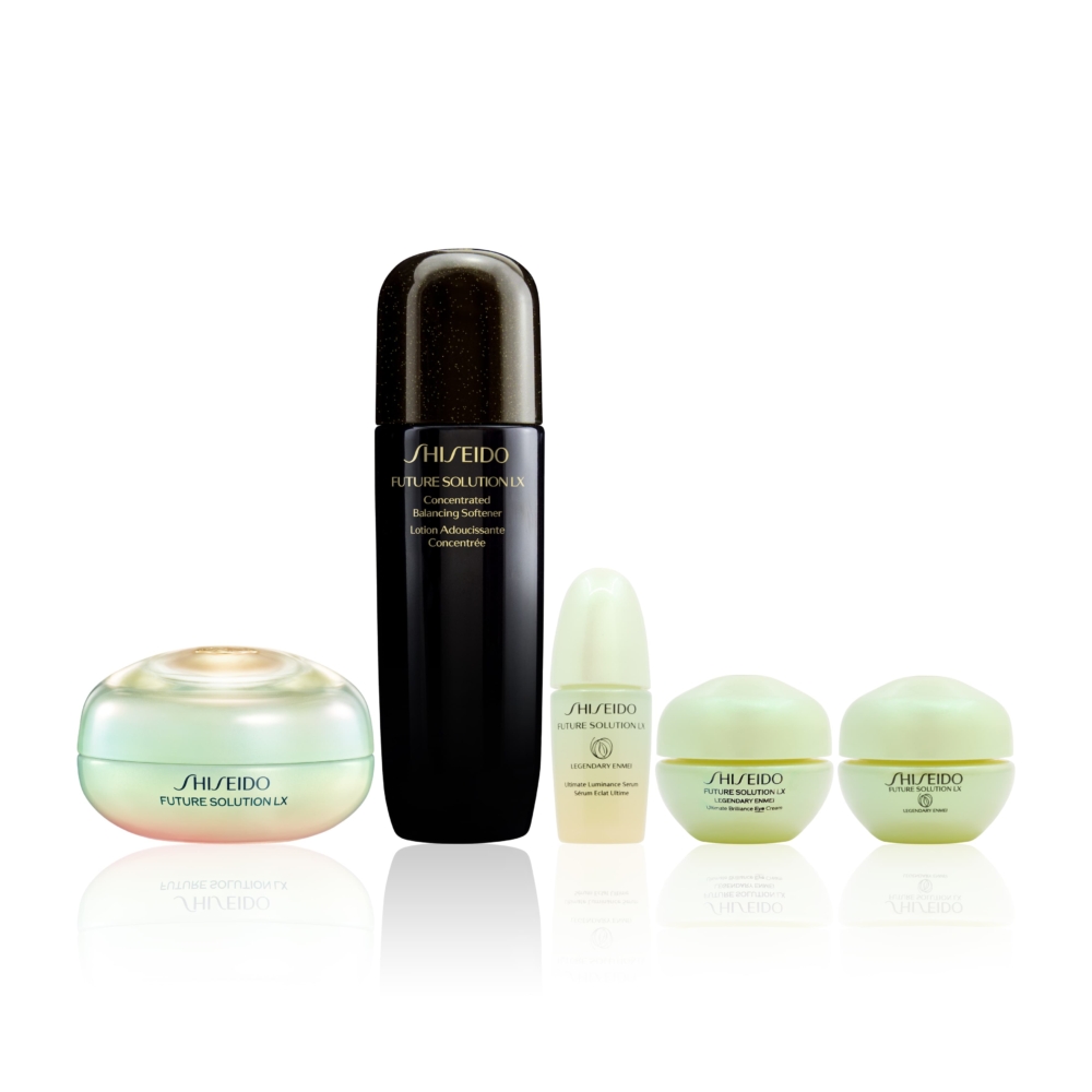 4月26日至5月12日限時優惠必搶FUTURE SOLUTION LX傳奇再生珍萃極光眼霜組合。