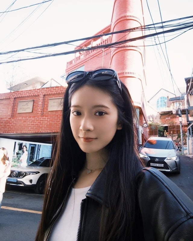 Cloud清純靚樣受網友關注被封新一代「仙氣女神」