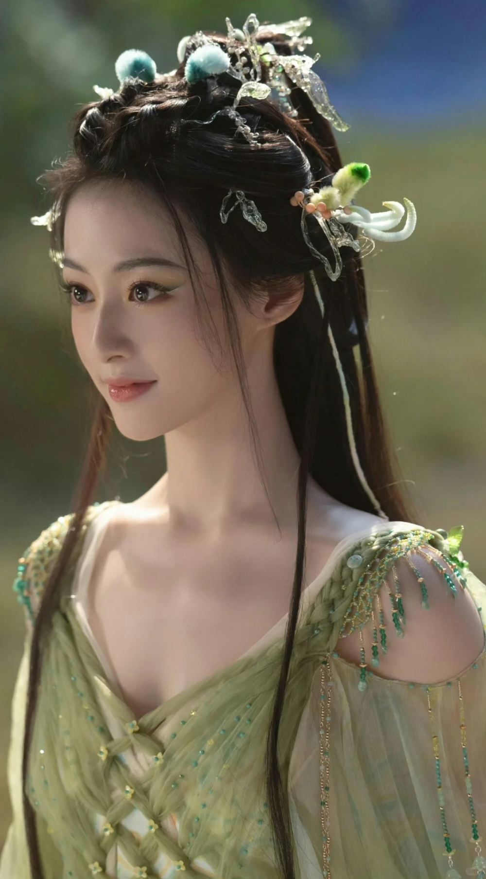 目前胡連馨亦有積極參演各種作品，早前就有參演古裝劇《狐妖小紅娘：月紅篇》