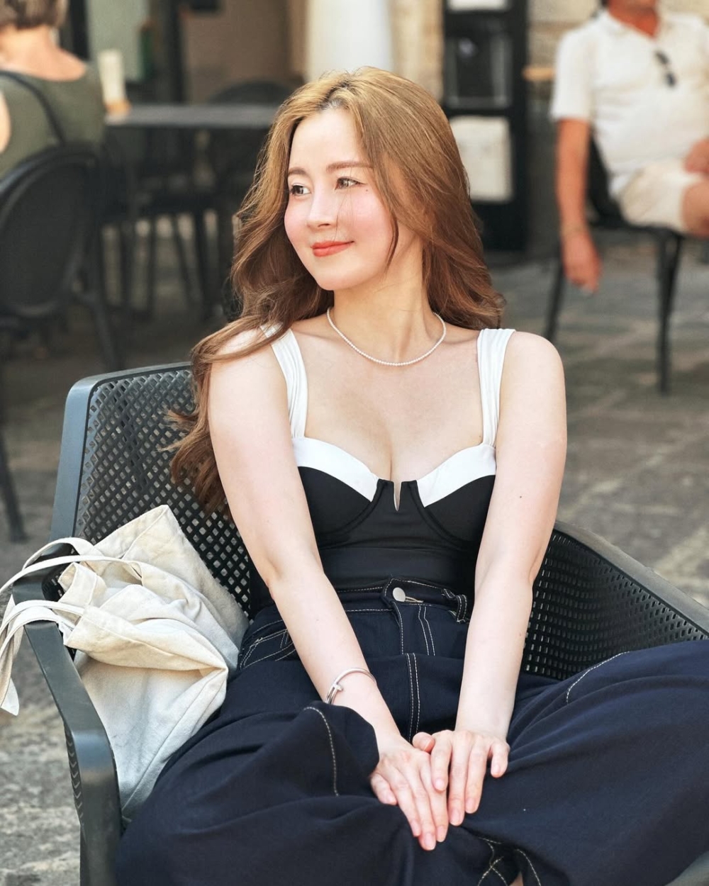 節目大談網民對Theresa的看法，更重提了當年「聽粗口打冷震」一事！